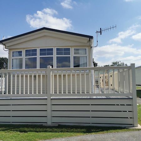Tranquil 6 Berth Luxury Holiday Home Chichester Eksteriør bilde