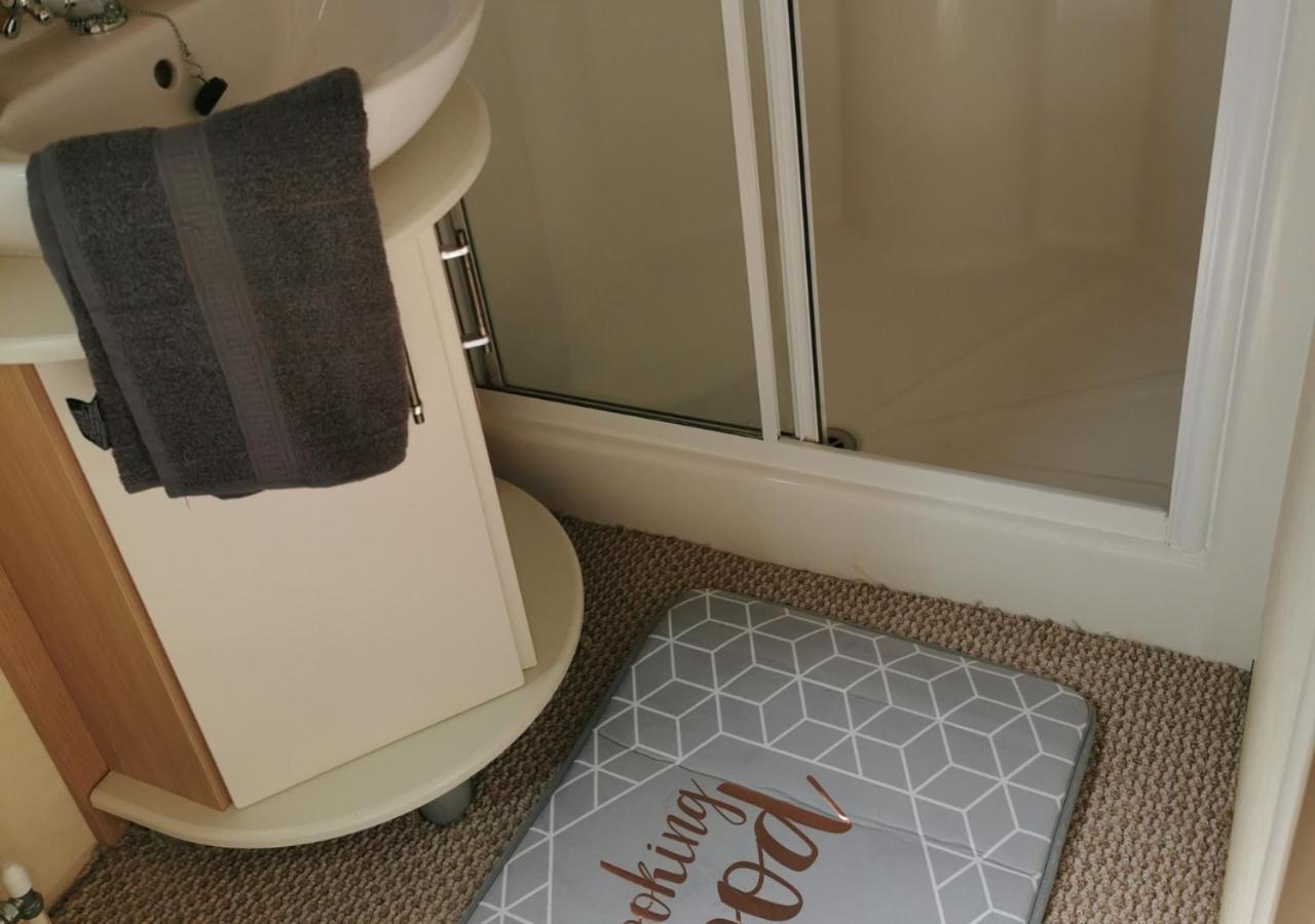 Tranquil 6 Berth Luxury Holiday Home Chichester Eksteriør bilde