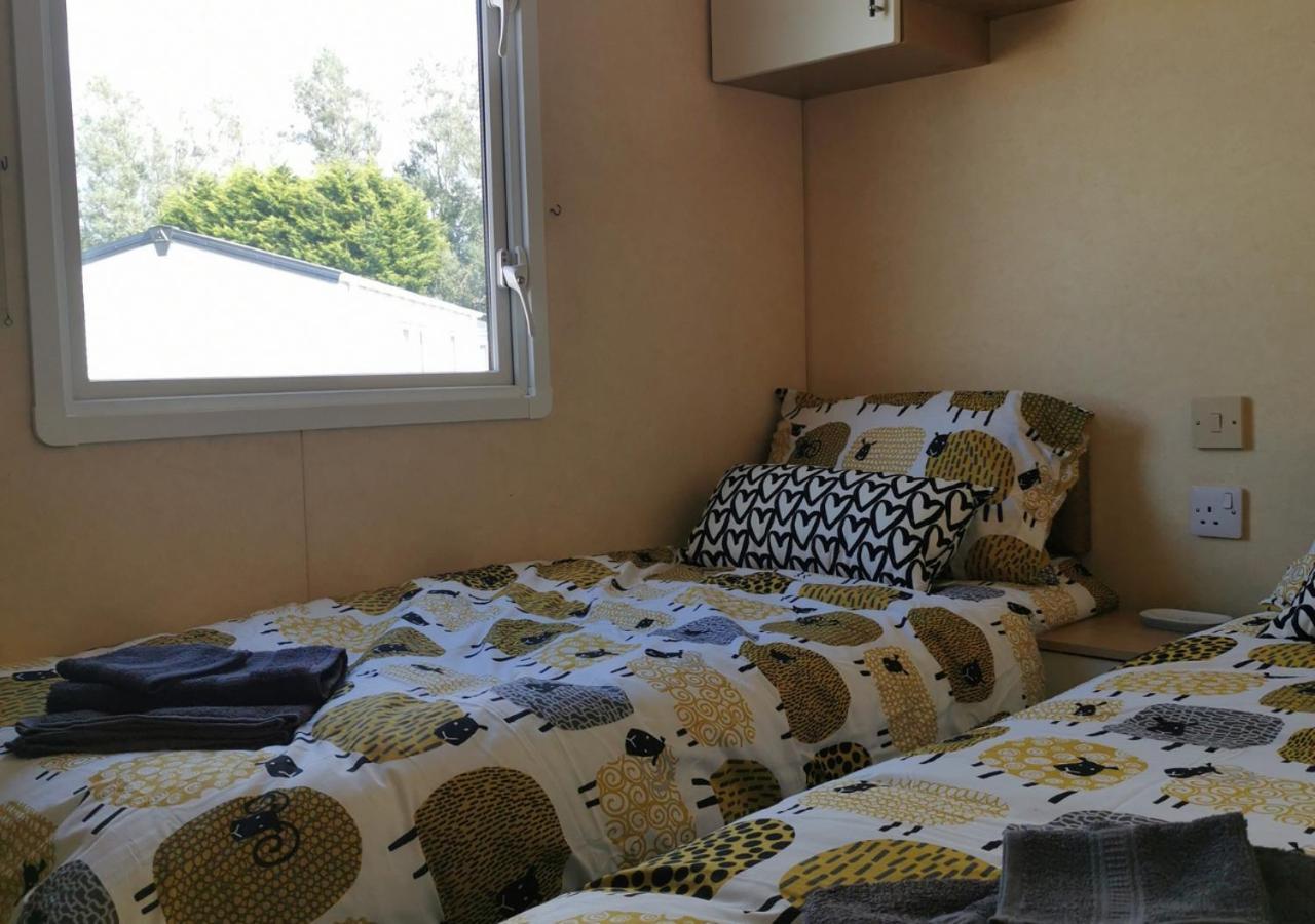 Tranquil 6 Berth Luxury Holiday Home Chichester Eksteriør bilde